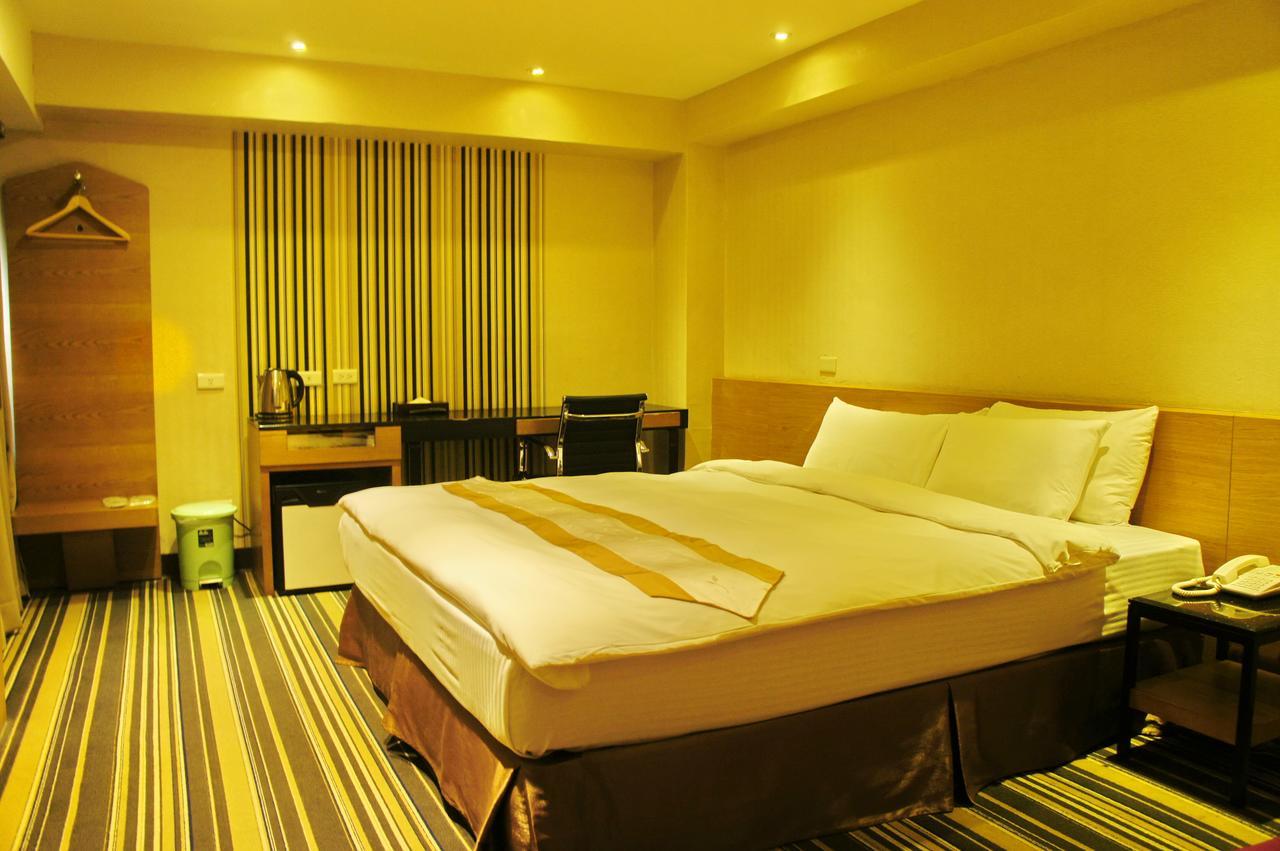 Country Garden Hotel Цзяи Экстерьер фото