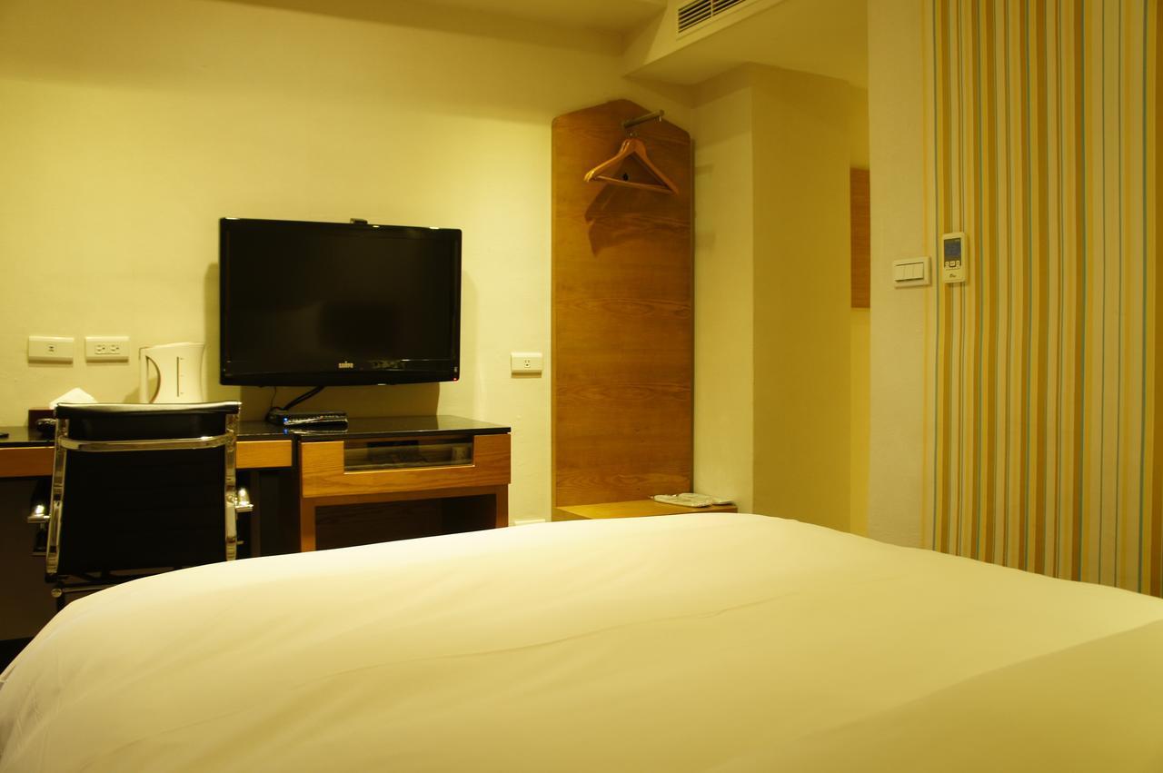 Country Garden Hotel Цзяи Экстерьер фото