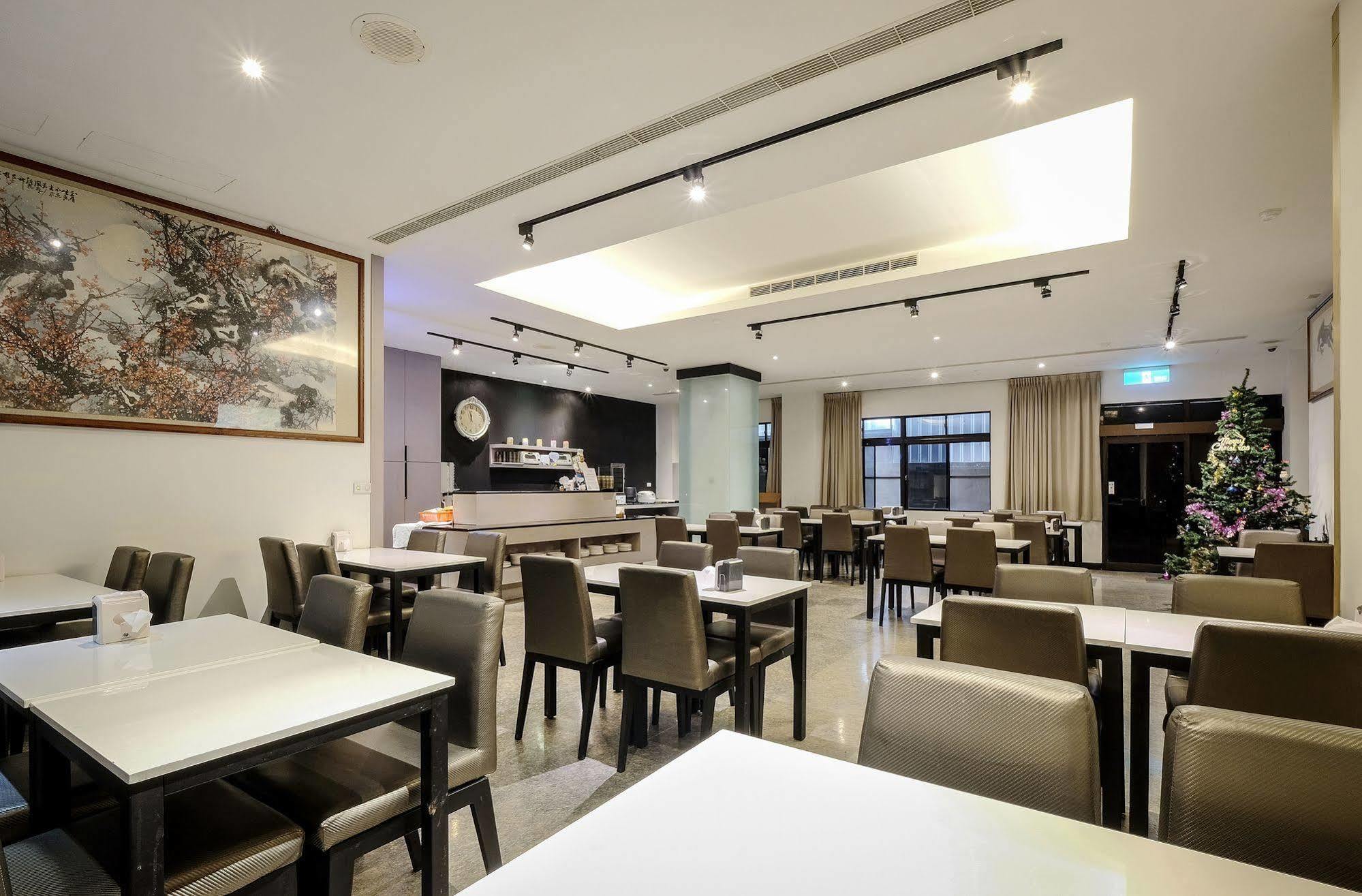 Country Garden Hotel Цзяи Экстерьер фото