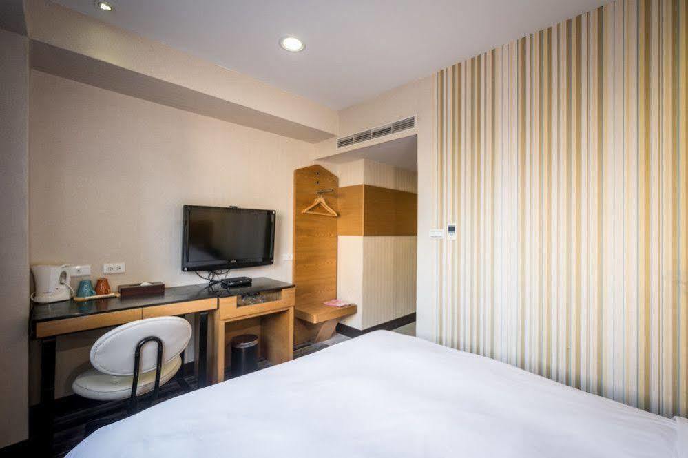 Country Garden Hotel Цзяи Экстерьер фото