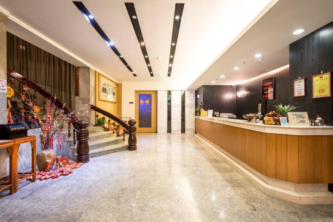 Country Garden Hotel Цзяи Экстерьер фото